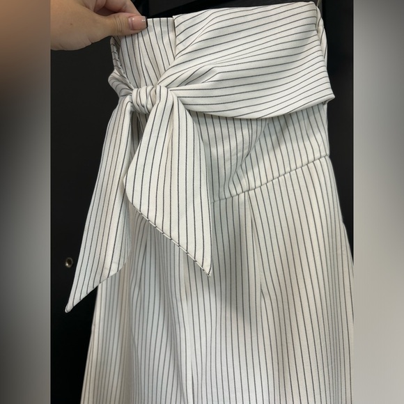 Pin Stripe Romper - Picture 6 of 7